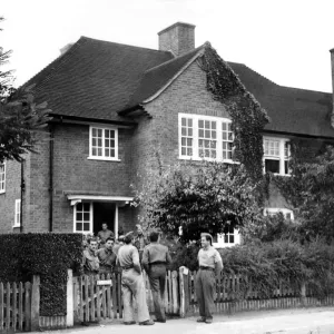 Italians at Woodhall Gate, Pinner War Prisoners Print 1944