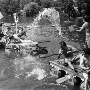 Water Carnival, Thameside, July 1976. General Scenes