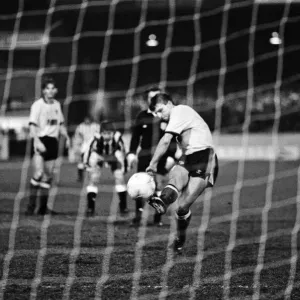 Watford v Newcastle United, FA Cup 3rd round replay, final score 2-2. 10th January 1989 Watford v Newcastle United, FA Cup 3rd round replay, final score 2-2. 10th January 1989