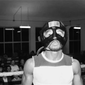 Il campione del mondo WBC e WBA Marvin Hagler si allena per la sua sesta difesa del titolo.