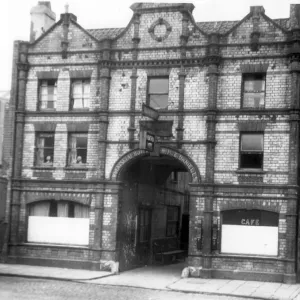 The Wheatsheaf, St Thomas Street, 1947 The Wheatsheaf, St Thomas Street, 1947