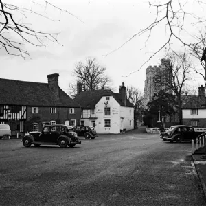 The White Horse pub in Chilham, Kent Print 12th December 1961