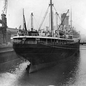 The White Star liner "Albertic"docking in the Gladstone Graving Dock