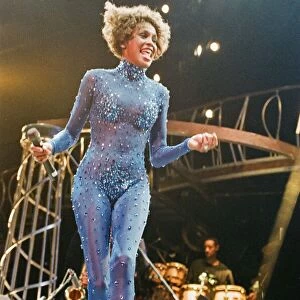 Whitney Houston on her "I m your baby tonight"
