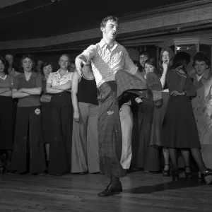 Wigan Casino dancers 1975 Northern soul dancing Wigan Casino dancers 1975 Northern soul dancing