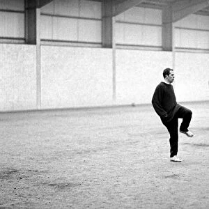 Wilf Mcguiness, second trainer, Manchester United Training Indoors. February 1969
