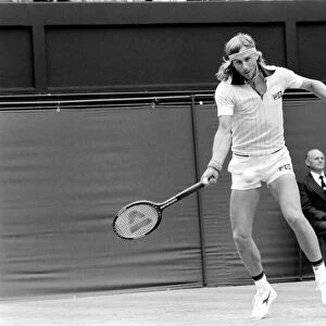 Wimbledon 80, 5th day. Borg v. Glickstein. June 1980 80-3345-017