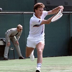Wimbledon. Jimmy Connors. June 1988 88-3372-076