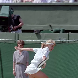 Wimbledon Ladies Tennis Final. Steffi Graf v. Gabriella Sabatini. July 1991 91-4293-099