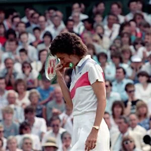Wimbledon. Steffi Graf (Women Singles Winner) v. Pam Shriver. June 1988 88-3518-095
