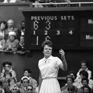 Wimbledon Tennis, Billie Jean Moffitt (later King) pictured in play against Margaret Wimbledon Tennis, Billie Jean Moffitt (later King) pictured in play against Margaret