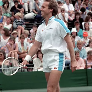 Wimbledon Tennis. John Lloyd. June 1988 88-3422-041