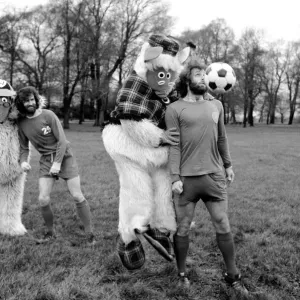 Wimbledon Wombles. January 1975 75-00394-006 Wimbledon Wombles. January 1975 75-00394-006