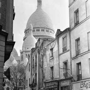 Window Shopping in Scare Coeur Paris, 1951 Print