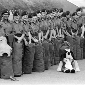 WRAC Girls Depart RAF Brize Norton Print July 1983