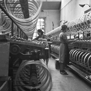 Women Workers at Cotton Spinning, Miklan, Italy Print (1955) Women Workers at Cotton Spinning, Miklan, Italy Print (1955)