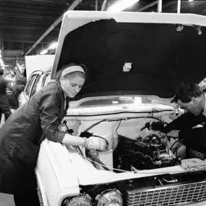 Women working on the Vauxhall Victor production line at the Vauxhall motor factory in Women working on the Vauxhall Victor production line at the Vauxhall motor factory in
