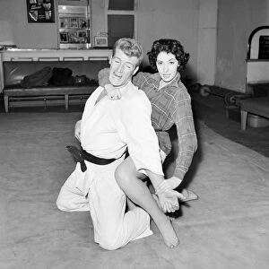 Womens Self Defence: Judo expert Joe Robinson shows Valerie Dave some self defence