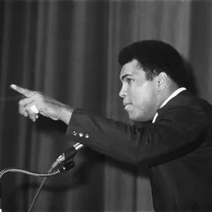 World Heavyweight boxing champion Muhammad Ali held his first public speaking in England