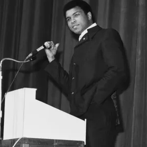 World Heavyweight boxing champion Muhammad Ali held his first public speaking in England