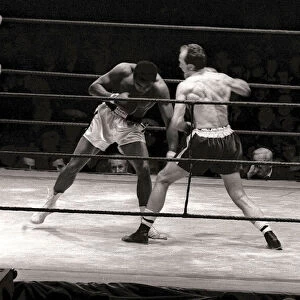 World heavyweight title fight between American champion Muhammad Ali