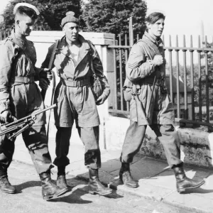 Print of British Paratroopers in Training during WWII Print of British Paratroopers in Training during WWII