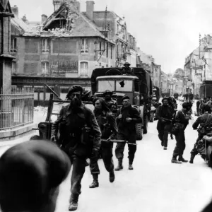 World War Two - Second World War - British troops (paratroops