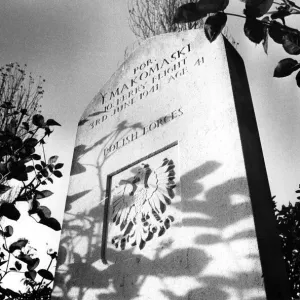 Seconde Guerre mondiale - Deuxième Guerre mondiale - La tombe de l'aviateur polonais Makomaski à Castletown.