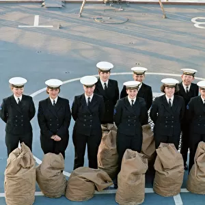 Wrens pictured as they join the HMS Brilliant for war duty. 8th October 1990