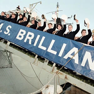Wrens pictured as they join the HMS Brilliant for war duty. 8th October 1990