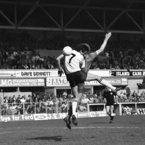 Wrexham 0 v. Barnsley 0. April 1982 MF06-34-015 Local Caption Division 2 Football