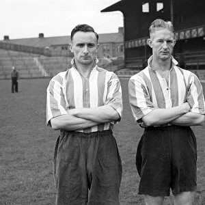 A Wright and K Oliver Sunderland FC Circa December 1946 - January 1947