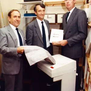 WS Atkins, Ingegneri Consulenti, Middlesbrough. Da sinistra, il direttore Peter Fletcher.