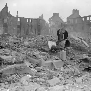 Dommages de bombardement pendant la Seconde Guerre mondiale Dommages causés par des bombes à Glasgow Clydeside 14 mars 1941. Dommages de bombardement pendant la Seconde Guerre mondiale Dommages causés par des bombes à Glasgow Clydeside 14 mars 1941.