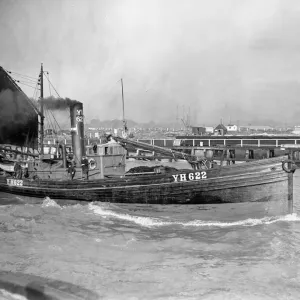 A Yarmouth Herring Boat Print circa 1935