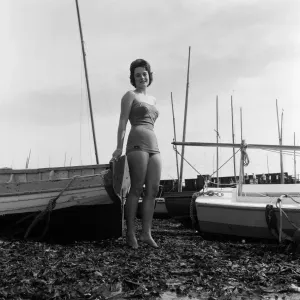 Black and white print of Yvonne MacKenzie Black and white print of Yvonne MacKenzie