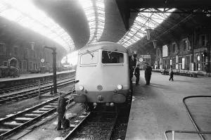 The 1. 15pm Bristol to London Pullman service standing at platform 9 Bristol Temple Meads