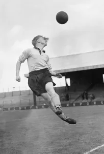 00208 Prints: 18 year old Ray Smith seen here in training with Hull City FC before the start of the new
