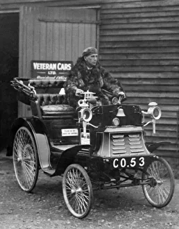 The 1901 4 1 / 2 H. P. Benz Car which Mr. C. S. Burney of Weybridge is driving in the old