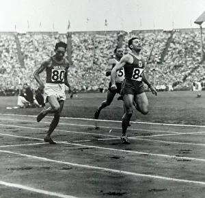 00015 Prints: 1948 Olympic Games Competitors cross the finishing line in the Wembley Stadium