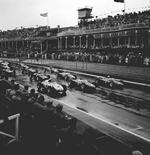 1961 British Grad Prix at Aintree starts 15 / 7 / 61 P4686-57 Q185