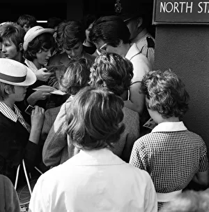 01239 Prints: The 1962 Championships, Wimbledon. Billie Jean Moffitt (later King) signs autographs