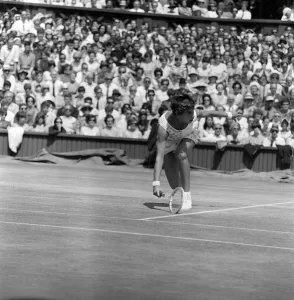 01113 Prints: 1966 Wimbledon Championships, Womens Singles Final on the Centre Court