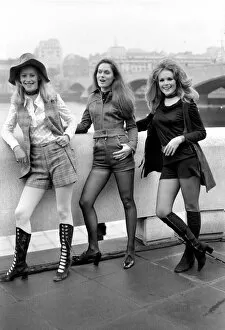 Images Dated 7th January 1971: 1970s Fashion: Shorts. January 1971 71-00161-009
