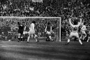 1972 FA Cup Final at Wembley Leeds United 1 v Arsenal 0 May 1972 Norman Hunter