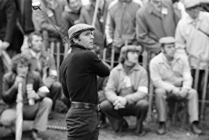 00677 Prints: 1974 Piccadilly World Match Play Championship at Wentworth, Friday 11th October 1974