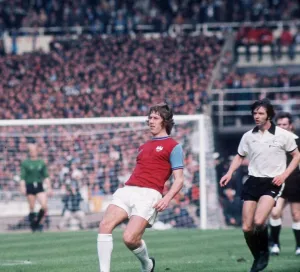 1975 FA Cup Final at Wembley May 1975 West Ham United 2 v Fulham 0 Tommy