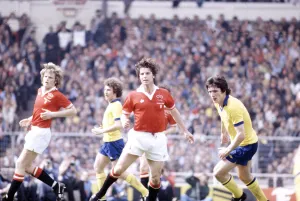 01220 Prints: 1979 FA Cup Final Arsenal v Manchester United Frank Stapleton & Martin Buchan