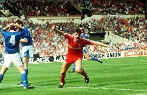 Images Dated 20th May 1989: 1989 FA Cup Final at Wembley Stadium Liverpool 3 v Everton 2 after extra time