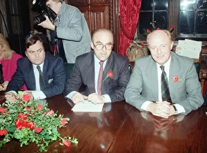 Images Dated 1st November 1989: 1989 Labour Party Shadow Cabinet, newly elected, Photocall, Westminster, London